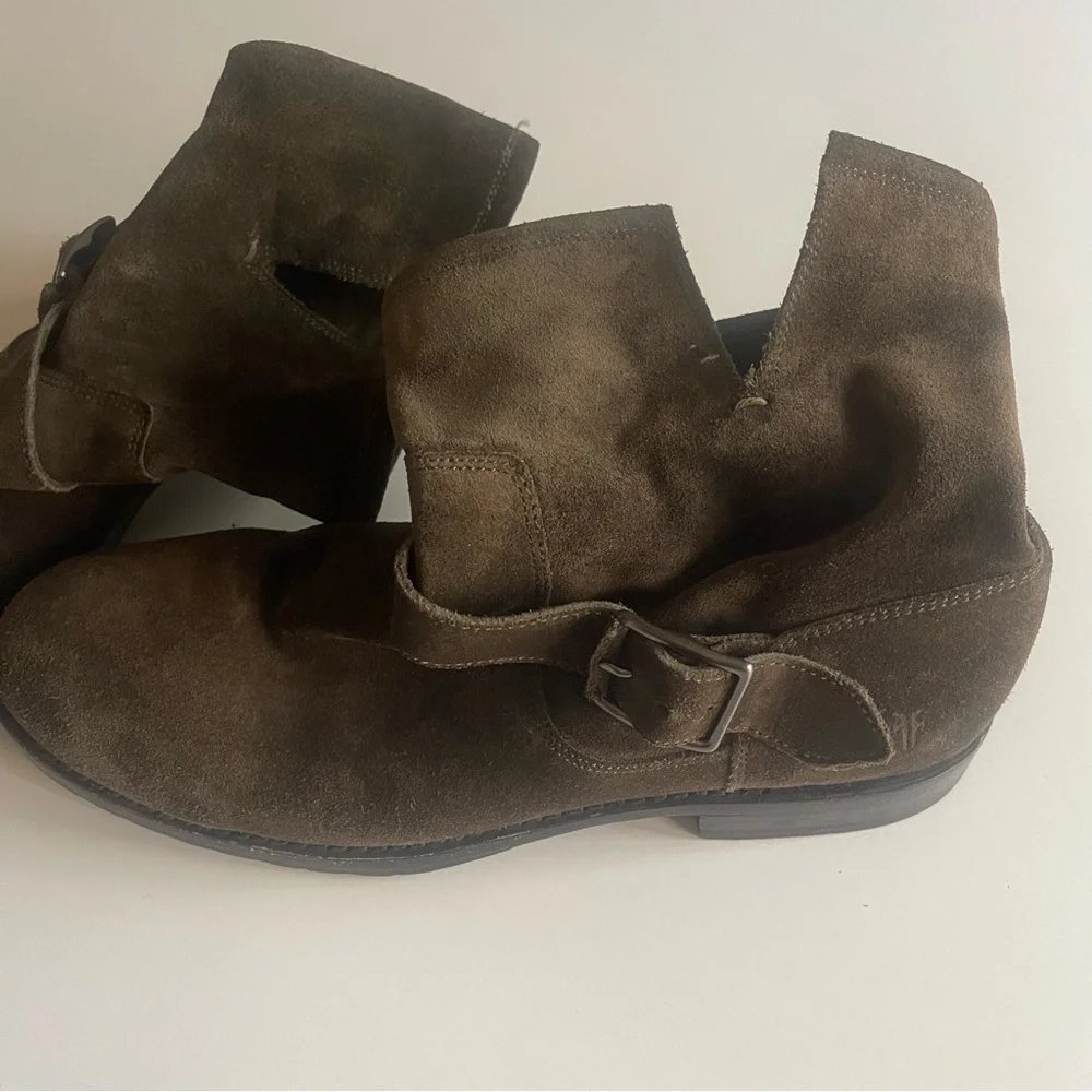 Frye Natalie Short Engineer Boot / Green Suede